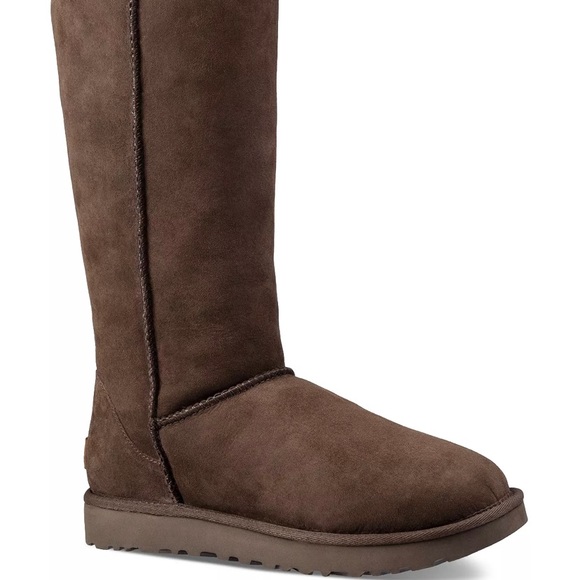 UGG Classic II Tall Boots *NWT* - Picture 1 of 9